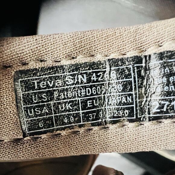 Teva Tirra Beige Strappy Multi Purpose Sandals Shocpad Hiking Outdoors - Size 6 - Picture 8 of 9